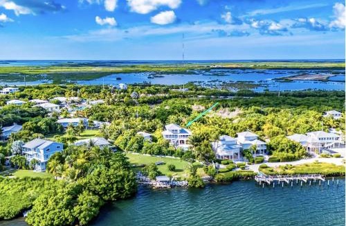 Cudjoe Key Villa | Ocean View with Pool, 4 bedroom Vila Near Key West