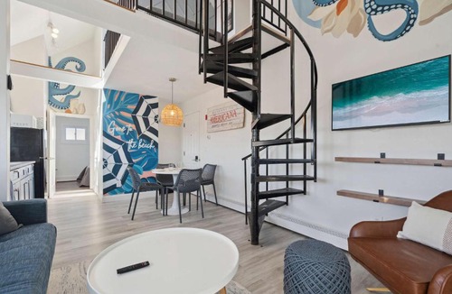 Hampton Apartment | Ocean Views Newly Renovated Private Balcony