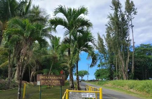 Keaukaha House | Ocean Views Private Balcony + Prime Location