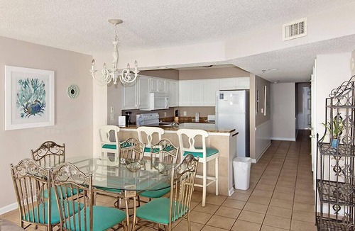 Crescent Beach Condo | Ocean Views and Spring Breeze | CS N703