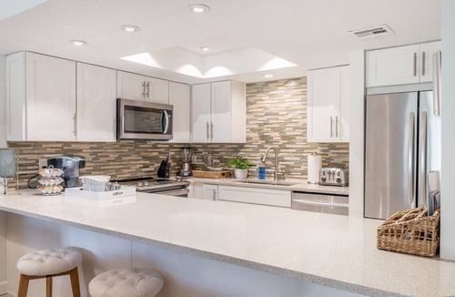 St. Augustine Beach Condo | Ocean Villas Luxury 3 bedrooms/2 baths with huge patio and personal beach cart