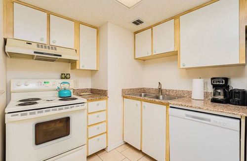 Ormond-by-the-Sea Condo | Ocean Watch Condo Oceanfront #216