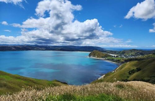 Mahia House | Ocean Waters