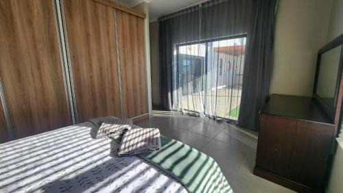 Laaiplek House | Ocean Whisper