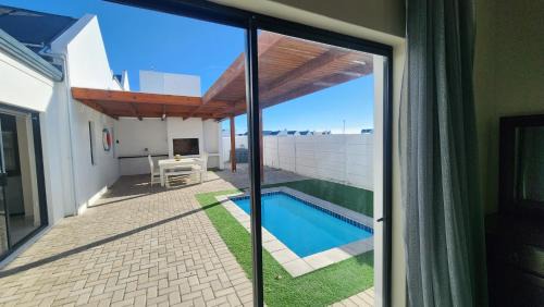 Laaiplek House | Ocean Whisper