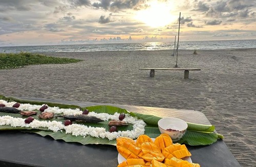 Bacnotan Hotel | Oceanaire Beach Resort ELYU