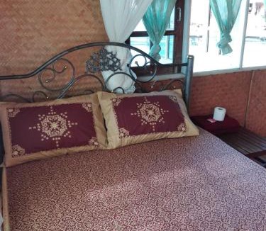 Bang Bao Bay House | Oceanblue Guesthouse