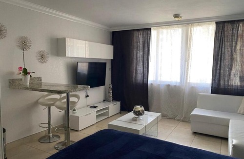 Sunny Isles Beach Apartment | Oceanfront 1BR in Sunny Isles - 4 guests, pool & beach