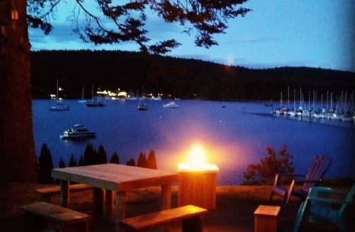 North Oyster House | Oceanfront 2 Bedroom, 1 bath home with great views.n