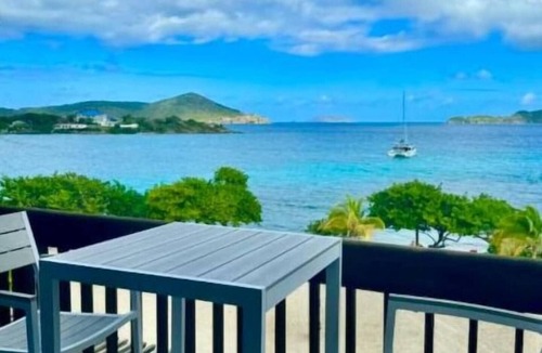 Anna's Retreat Condo | Oceanfront 2-level condo at Sapphire Beach Resort and Marina with washer/dryer.