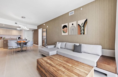 Hollywood South Central Beach Condo | ★ Oceanfront 2BD/2BA Condo at Opulent Resort - 25 min to FIFA!