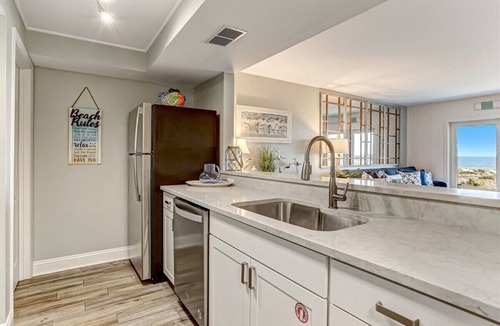 Fernandina Beach Condo | Oceanfront 2BR/2BA condo with balcony, pool, and beach access.