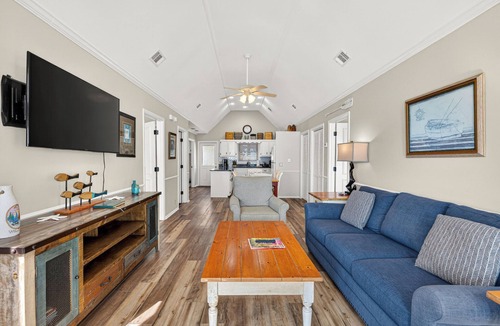 Saint Simons Island House | Oceanfront 2br/2ba Pup-friendly Beach Cottage!