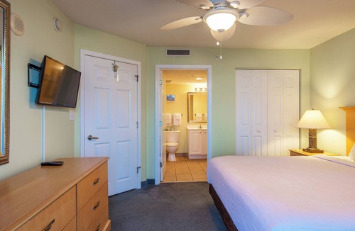 Myrtle Beach Hotel | Oceanfront 3 Bedroom Units with Kitchen Near Broadway at the Beach - 3 Units