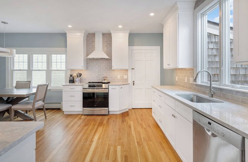 Easton's Point House | Oceanfront 3-Bedroom Near First Beach