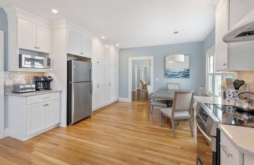 Easton's Point House | Oceanfront 3-Bedroom Near First Beach