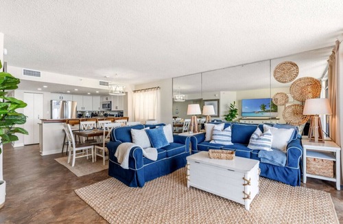 Ocean Drive Condo | Oceanfront 4BR Condo | Stunning Views + Lazy River