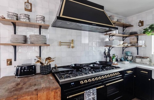 Hermosa Beach House | Oceanfront 5 Bedroom Designer-Renovated w/Parking