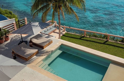 Isla Mujeres Villa | Oceanfront 5BR Villa + Saltwater Pool + Concierge