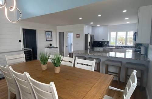 Inlet Harbour House | Oceanfront 6 bedroom dog friendly heated pool