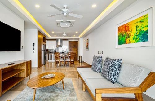 Mismaloya House | Oceanfront, 8th-floor condo with pool, pool spa & large balcony