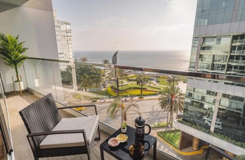 Armendariz Apartment | Oceanfront Apartment - Across from Larcomar Miraflores