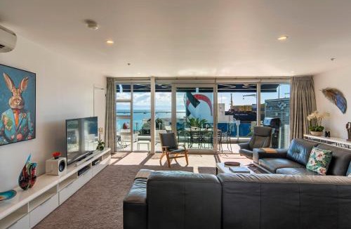 Stepneyville Apartment | Oceanfront Apartment at Latitude 41
