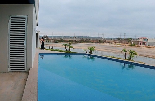 Salinas Condo | Oceanfront Apt. Jacuzzi, Pool & Garage
