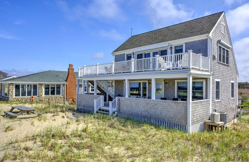 Sagamore Beach House | Oceanfront at Sagamore Beach