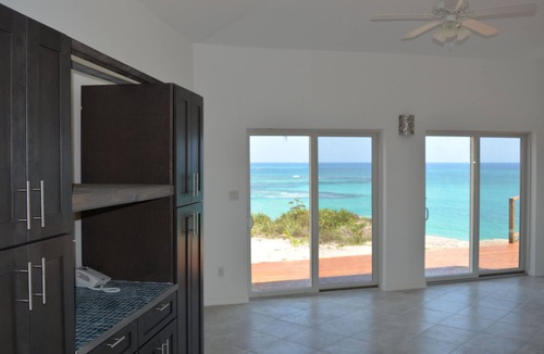 Governor's Harbour House | Oceanfront- Brand new Eleuthera house-directly on beach!