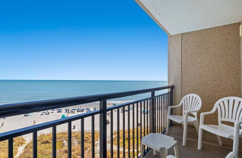 Windy Hill Apartment | Oceanfront Balcony & Resort Pools