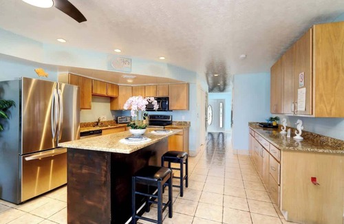 Floridana Beach Apartment | Oceanfront Beach Getaway | Family-Friendly Townhome