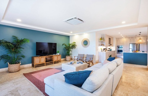 Playa Langosta Apartment | Oceanfront Beach Home with Pool and Hot Tub, Private deck and BBQ - Great for Families! - Walk to Town