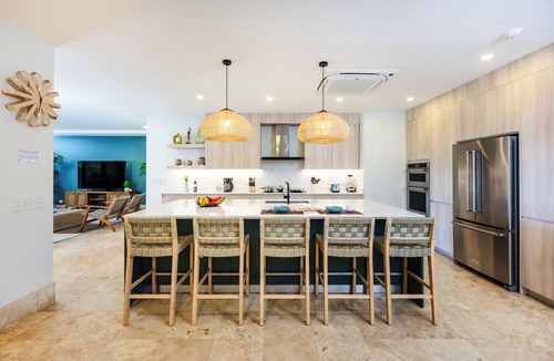 Playa Langosta Apartment | Oceanfront Beach Home with Pool and Hot Tub, Private deck and BBQ - Great for Families! - Walk to Town