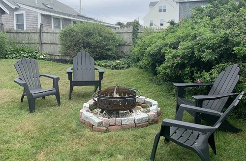 Scituate House | Oceanfront Beach House/Fall asleep listening to the waves