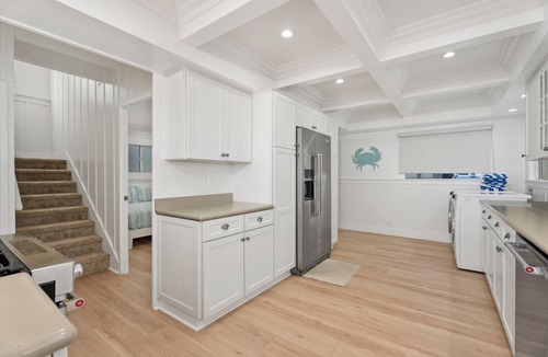 Balboa Peninsula Cottage | Oceanfront Beach Cottage in Newport Beach