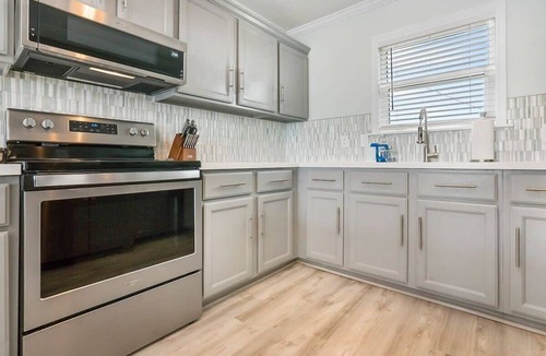 Vilano Beach House | Oceanfront, Blissful Sunrises, Beach Gear, BBQ