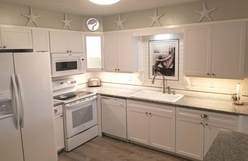 Rodanthe Condo | OCEANFRONT! BOARDWALK TO THE BEACH. COMPLIMENTARY AMENITIES! GUEST FAVORITE!