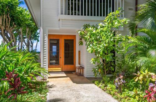 Poipu House | Oceanfront Breezy Corner Unit w Air Conditioning- Alekona Kauai