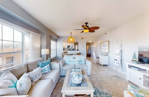 Independence Square Condo | Oceanfront condo with Shared Pool Ocean View High Speed WiFi and Central AC