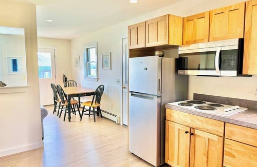Bernard Cabin | Oceanfront Cabin `Seaside` 2 Bed 2 Bath