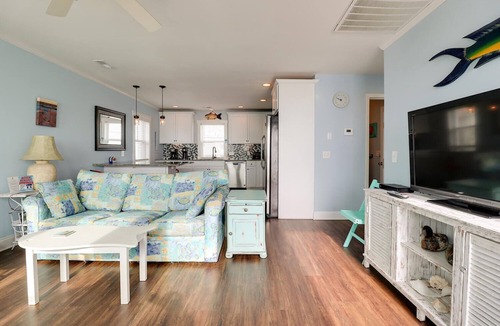 North Carolina Coast House | ☀️Oceanfront Carolina-Ocean Views-Dog Friendly-Gated Deck-Gas Grill☀️