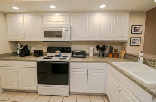 Butler Beach Condo | Oceanfront Charm in Barefoot Trace 114