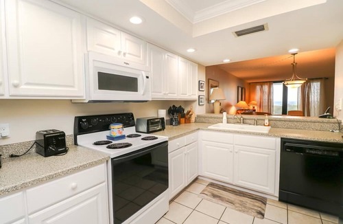 Butler Beach Condo | Oceanfront Charm in Barefoot Trace 114
