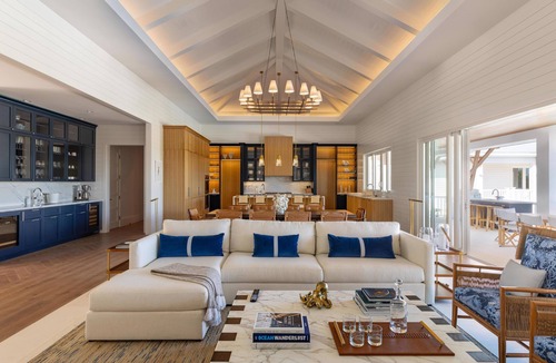Tavernier Villa | Oceanfront Charm Meets Bespoke Luxury- Brand New 9 Bedroom Estate & Sleeps 26
