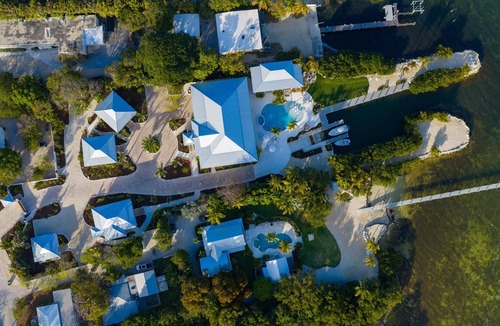 Tavernier Villa | Oceanfront Charm Meets Bespoke Luxury- Brand New 9 Bedroom Estate & Sleeps 26