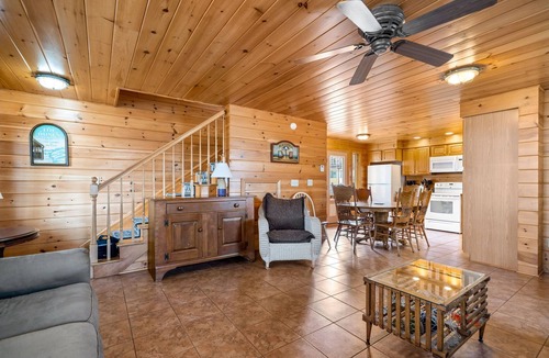 Old Orchard Beach Cottage | Oceanfront Cottage 2