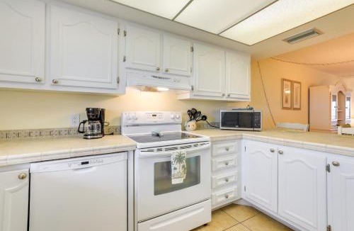 Port Canaveral House | Oceanfront Cocoa Beach Condo w/View: Walk to Pier