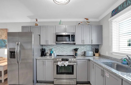 Marathon Condo | OCEANFRONT community, perfect condo, sleeps 4