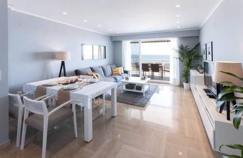 Playa de Gandia Apartment | Oceanfront condos w/breathtaking views. Elegant decoration! - only families